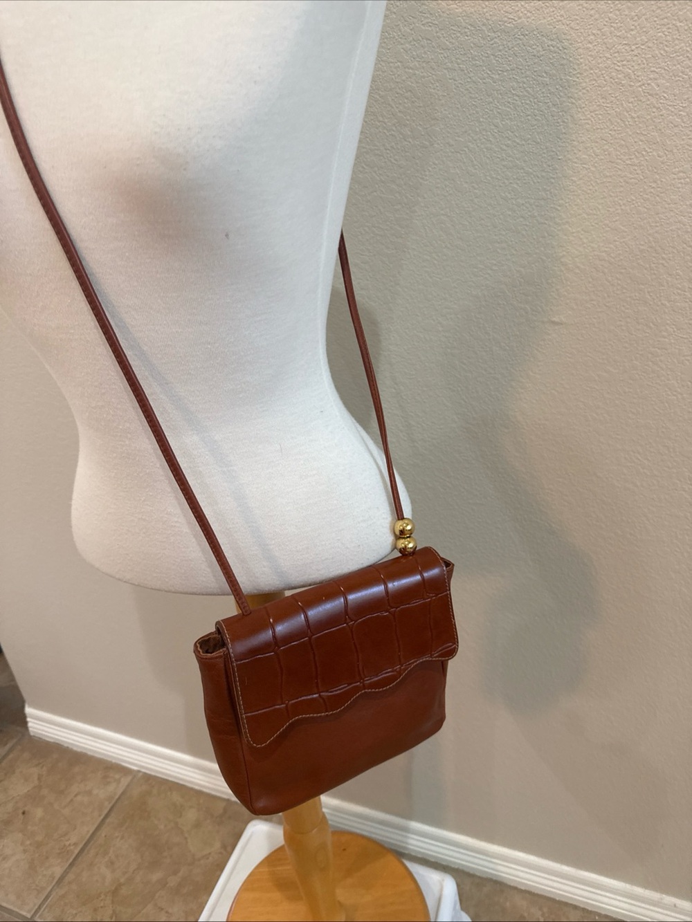 VTG VALERIE STEVENS CROCO BROWN GENUINE LEATHER CROSSBODY HANDBAG